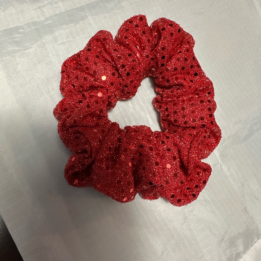 Scrunchie - Picture 9 of 10